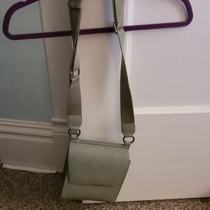 Crossbody purse